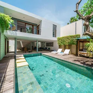 o2-villa.ubudhotelsnow.com/