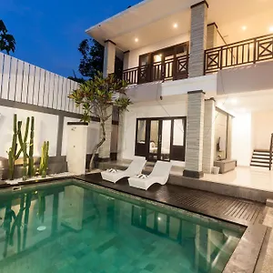 villa-maja.hotelsseminyak.net/