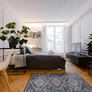 Old Town Premium Queen's Appartement